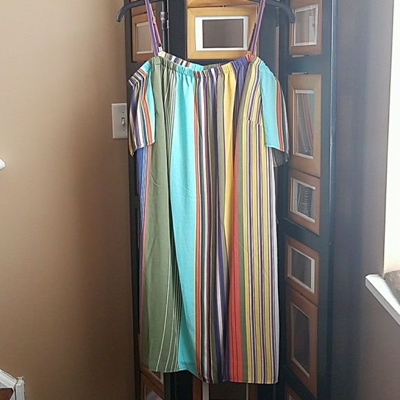 Luxology Dresses & Skirts - Festive Off shoulder multi color sun dress